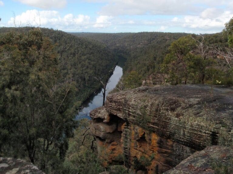 Nepean Lookout Walk (1.3km) Nepean lookout 768x576