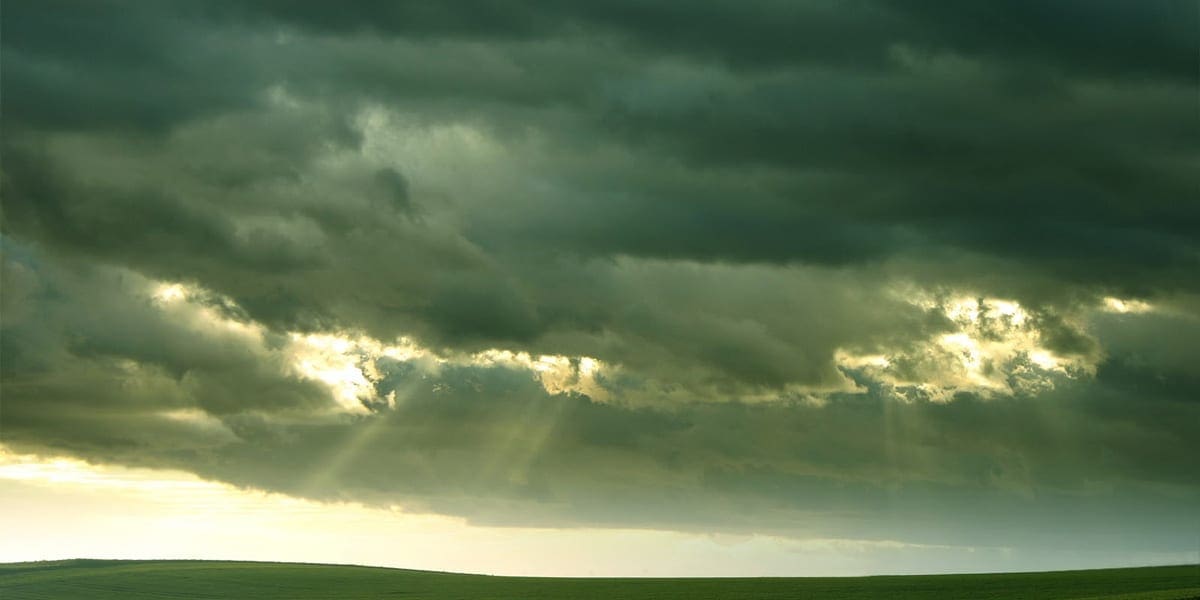 How to predict weather by the clouds Green clouds