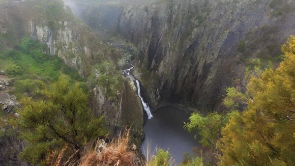 Apsley gorge rim walking track (2km)