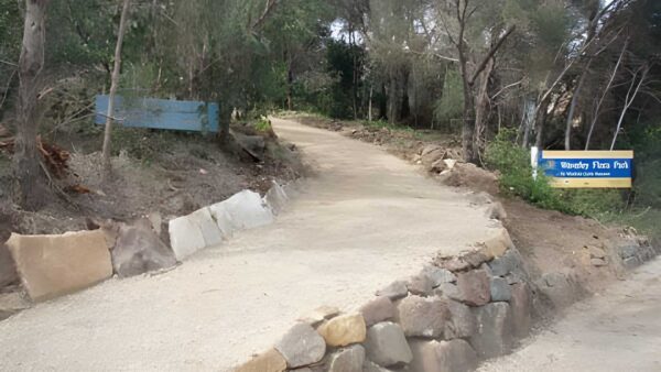 Charles darwin trail walk (12km)
