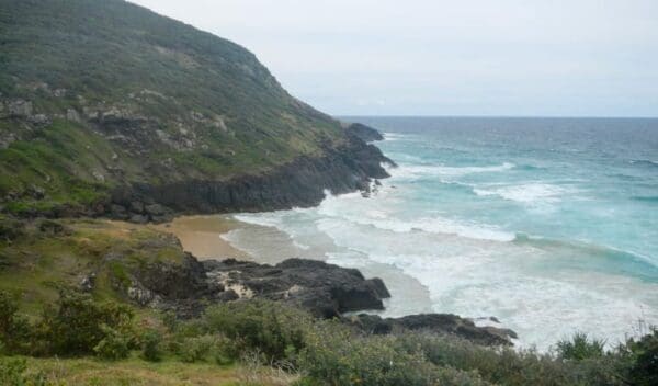 Connors walking track trail hiking australia 600x352