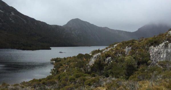 Cradle Mountain Summit Hike (12.5km) Hansons peak via little horn and lake wilks 600x315