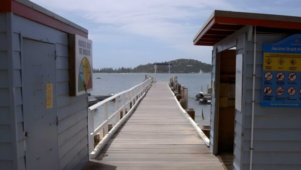 Mackerel Beach Community Walk (1.4km) Mackerel beach community walk (1. 4km)