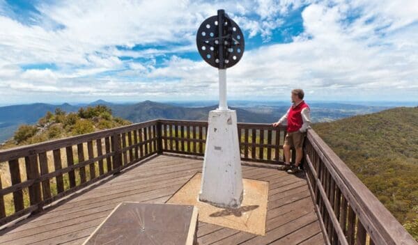 Kaputar Plateau Walk (8km) Mount kaputar summit walk trail hiking australia 600x352