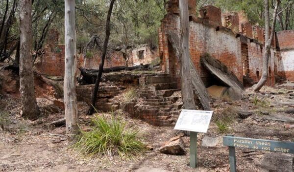 The Glow Worm Tunnel Walk (11.5km) Newnes industrial ruins walk trail hiking australia 1 600x352