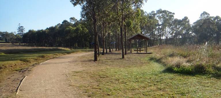 Rouse Hill Estate walk Trail Hiking Australia