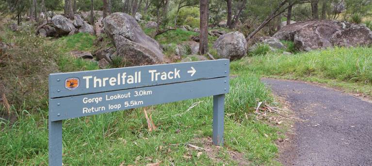 Threlfall walking track Trail Hiking Australia