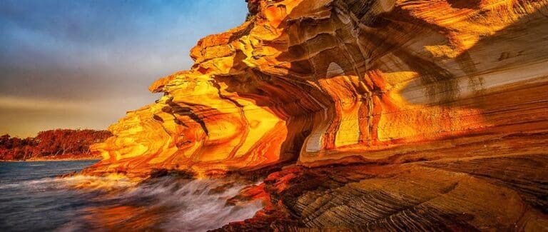 Painted cliffs trail hiking australia 768x325