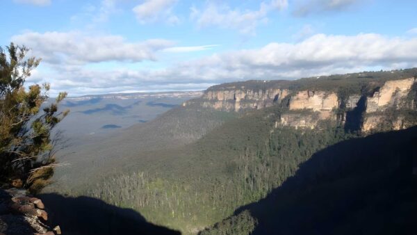 Charles darwin, national pass & nature track walk (8. 6km)