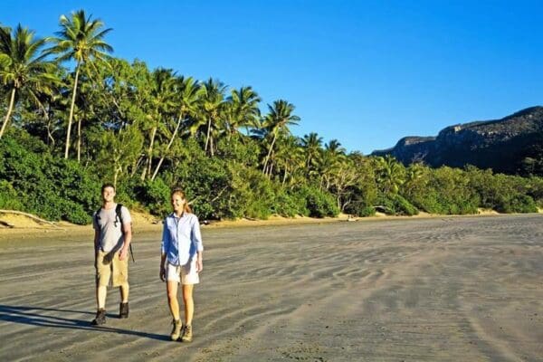 Beachcomber cove track 600x400