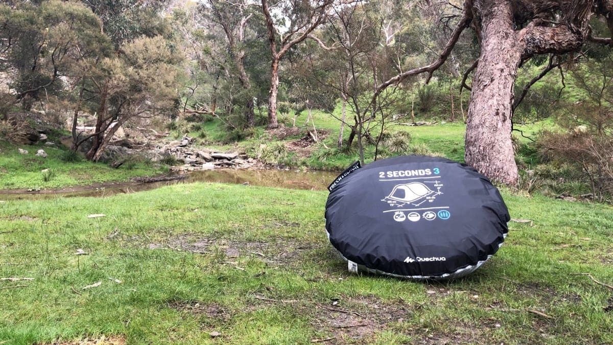 Quechua 2 second pop up camping tent trail hiking australia
