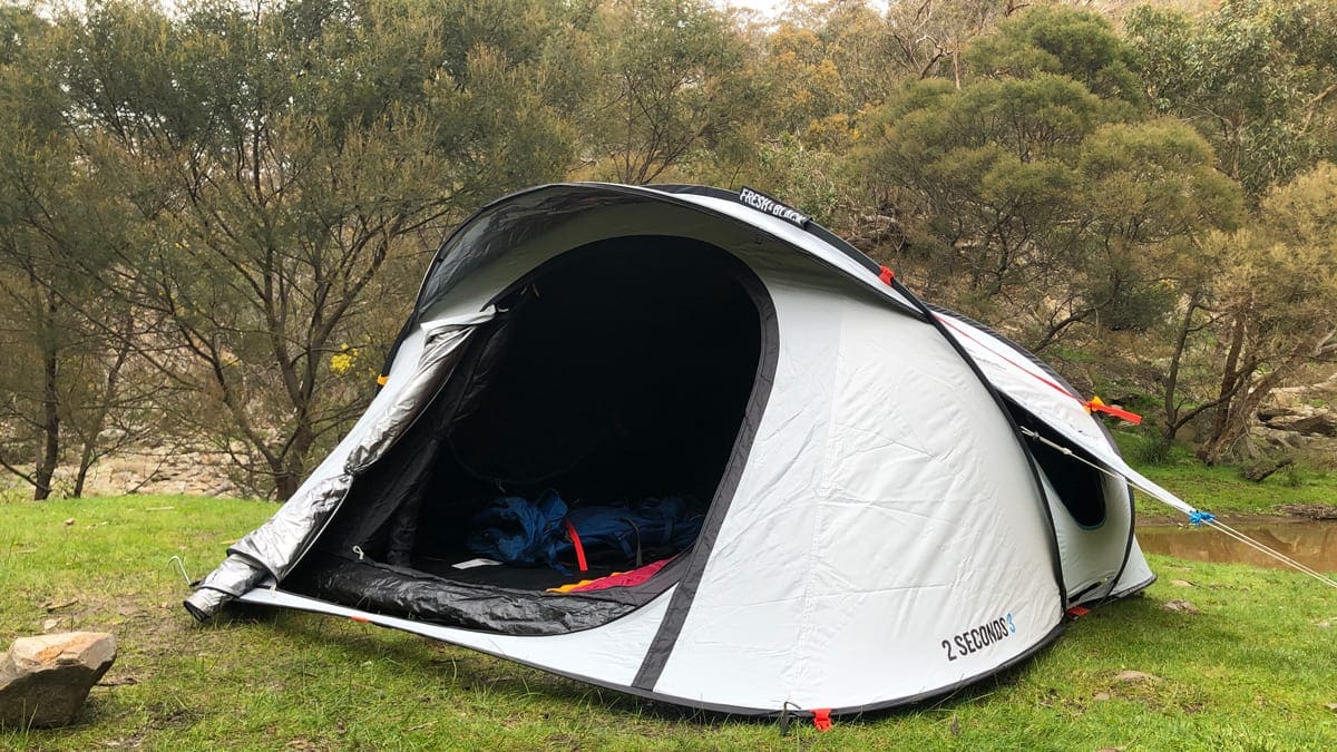 Dan niettemin versnelling Gear review - Quechua 2 Seconds Pop-Up Fresh & Black Camping Tent Review |  Trail Hiking Australia