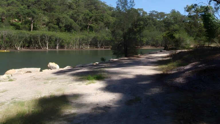 The Lyrebird Track (5.3km) The lyrebird track (5. 3km)