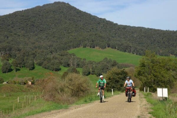 Hikes Murray to the mountains rail trail 600x400