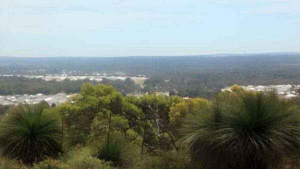 Macora Trail Walk (2km) Macora trail walk (2km)