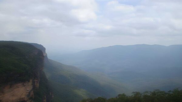 The Falls Picnic Area to Upper Wentworth Falls Walk (1.5km) The falls picnic area to upper wentworth falls walk (1. 5km)