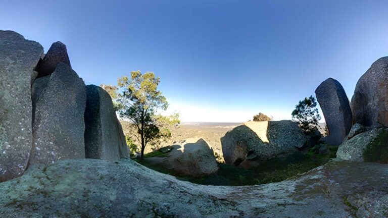 Melville Caves Walk (1km) Melville caves walk (1km)