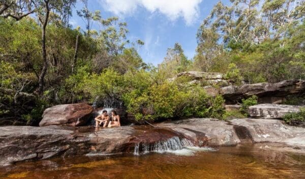 Hikes America bay walking track trail hiking australia 600x352