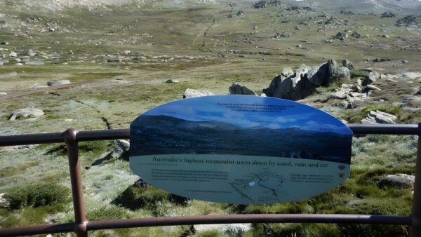 Kosciuszko: thredbo to kosciuszko lookout walk (3. 8km)