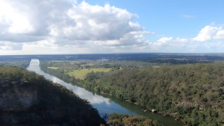 Mount Portal Lookout Walk (100m) Mount portal lookout walk (100m)