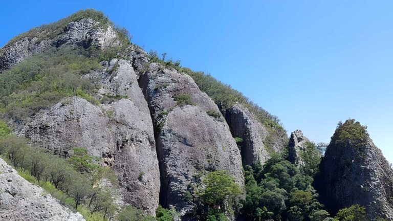 Mount Greville Waterfall Gorge Circuit Walk (5.2km) Mount greville waterfall gorge circuit walk (5. 2km)