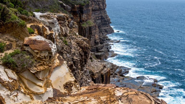 Little Beach Bombi Moor & Mt Bouddi Circuit Track (9.1km) Little beach bombi moor & mt bouddi circuit track (9. 1km)