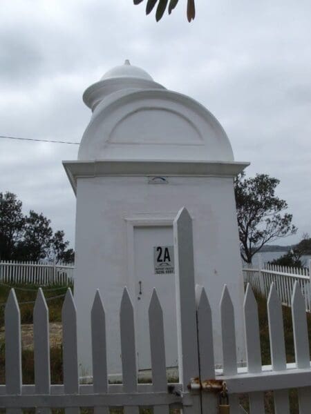 Grotto point lighthouse walk 450x600