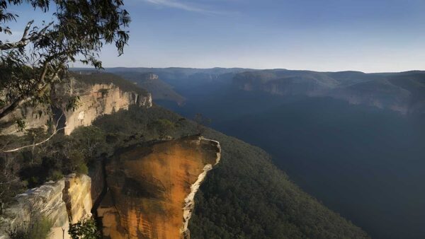 Burramoko ridge (hanging rock) trail (10km)
