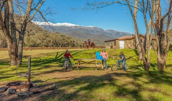 Geehi reservoir ride via schlink pass trail hiking australia 600x352