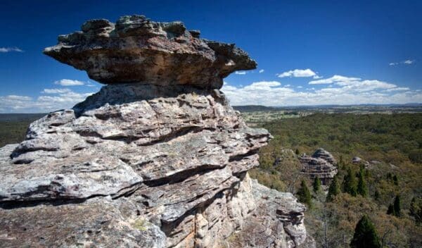 Castle rocks walk trail hiking australia 600x352