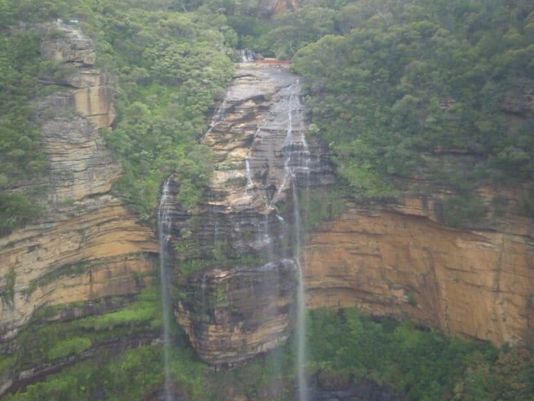 Wentworth Falls Lookouts Loop Walk (1.7km) The princes rock track 768x576