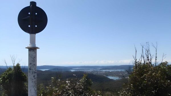 Staples Lookout to Mt Wondabyne Loop Hike (10.8km) Staples lookout to mt wondabyne loop hike (10. 8km)