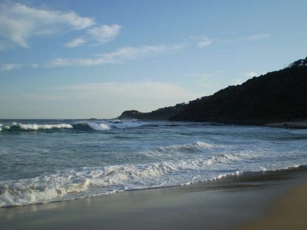 Garie Beach Youth Hostel Walk (1.3km) Garie beach to north era beach 600x450