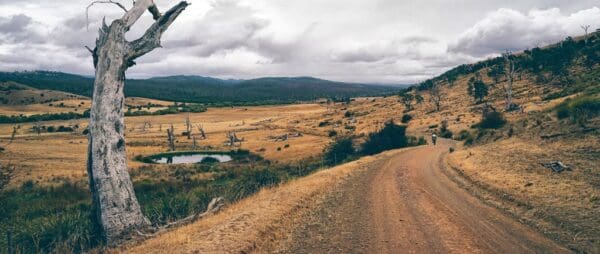 Epic and iconic hikes Australia Tasmanian trail 600x254