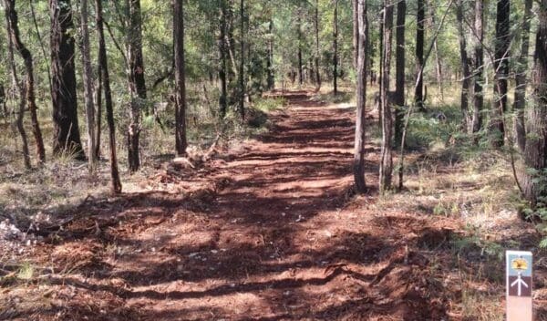 Yana y warruwi walking track trail hiking australia 600x352
