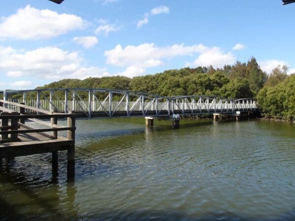Bungoona Lookout & Path Walk (900m) Davies reserve to the salt pan creek footbridge 600x450