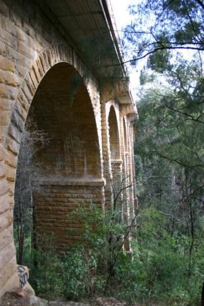 Hikes Lapstone bridge zigzag walk 400x600