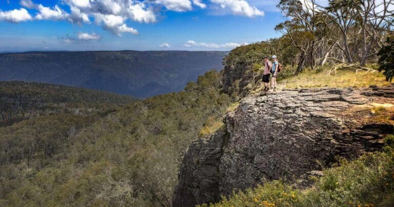 Mount Tabletop Hike (10km) Mount tabletop 768x403