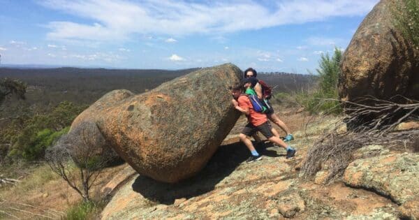 Melville Caves Walk (1km) Long rock walking track 600x315