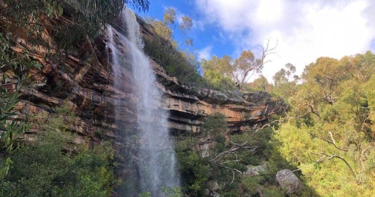 Gar Waterfalls Walk (4.2km) Gar waterfalls walk 768x403