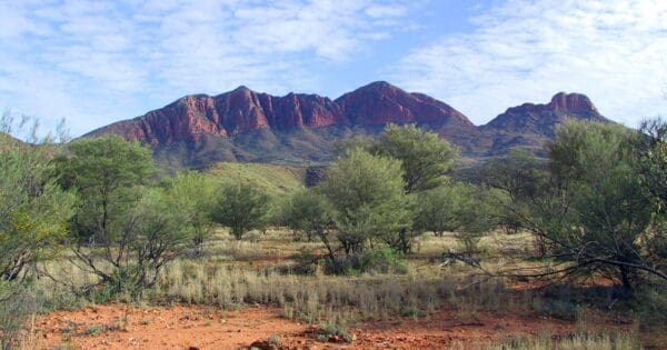 Kata Tjuta Valley of the Winds Walk (7.4km) Mount sonder 600x315