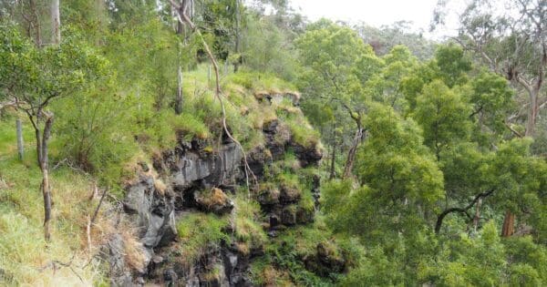 Budj bim crater rim walk 600x315