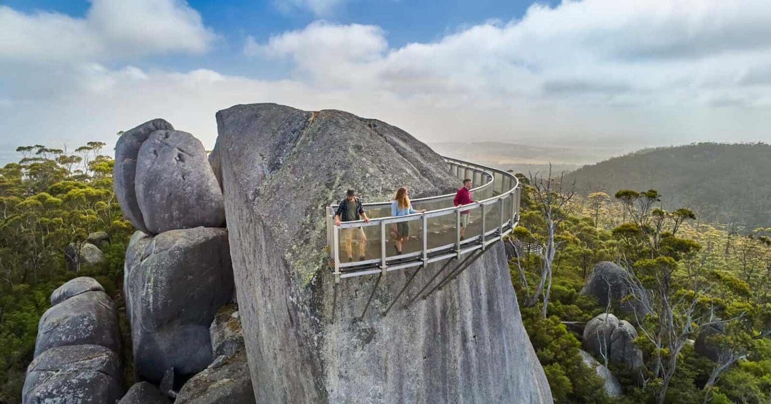Sterling Ranges Stirling Range Ridge Traverse Hike (19.5km) - Stirling Range National ...