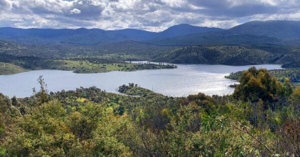 Cotter Catchment Lookout Track Cotter catchment lookout track