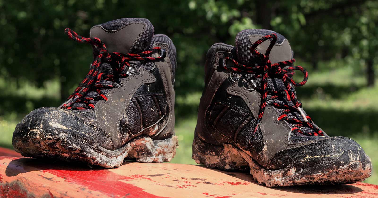 How long do hiking boots last