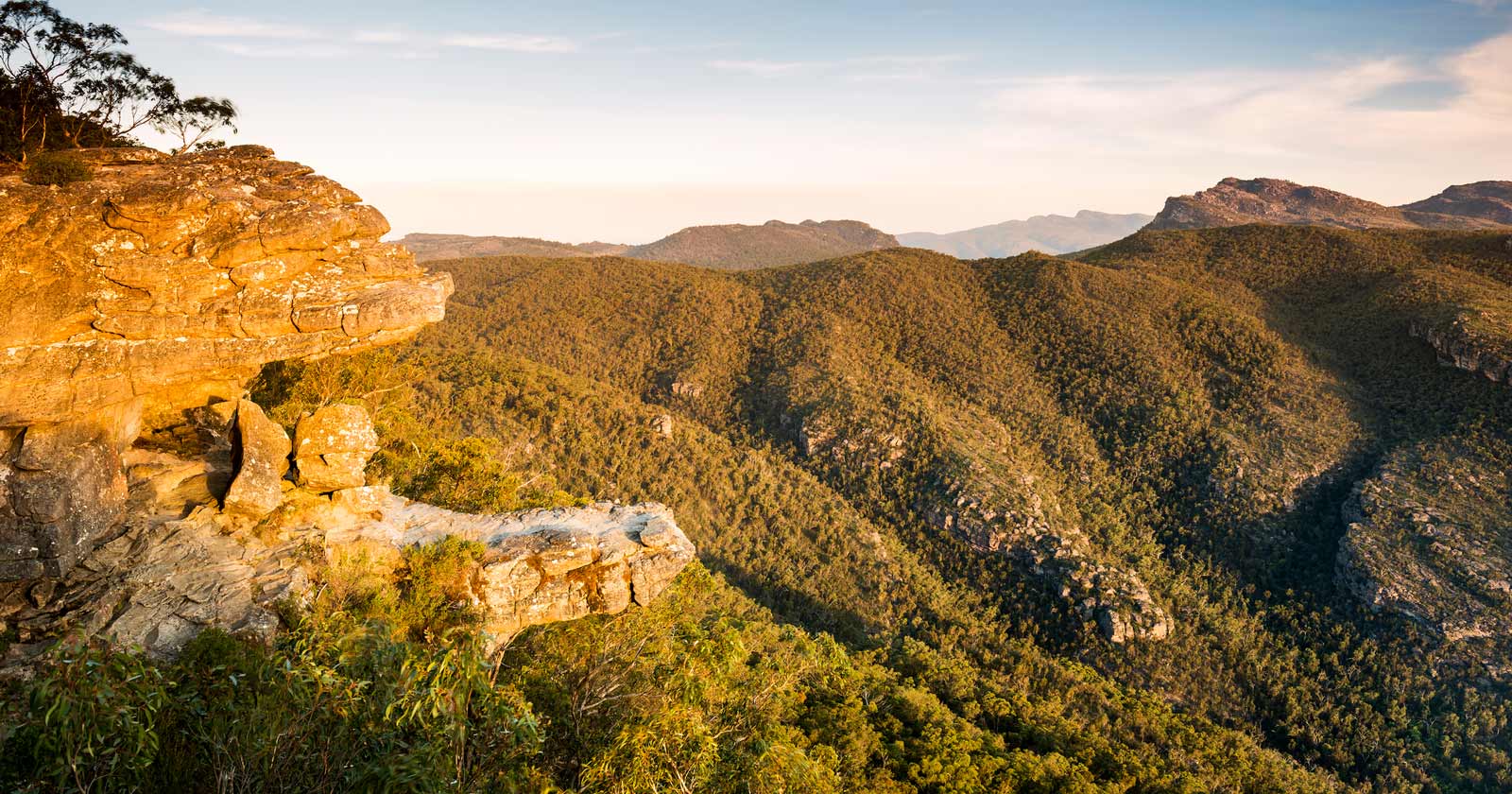 Grampians National Park: Victoria's Ancient Bushwalking Trails The balconies grampians national park