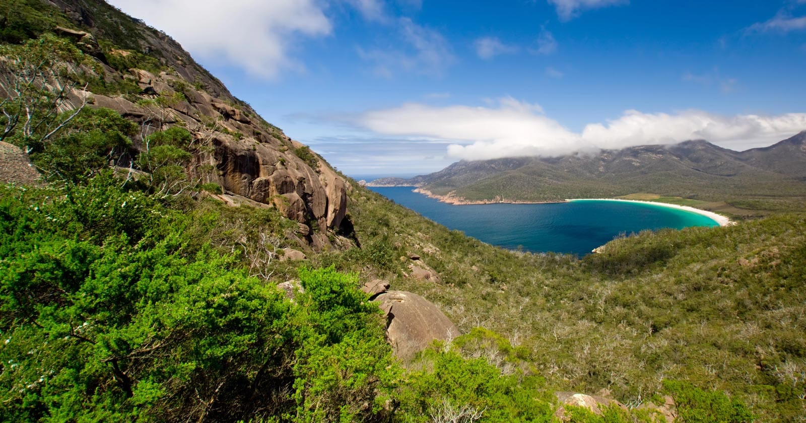 Wineglass bay tasmania