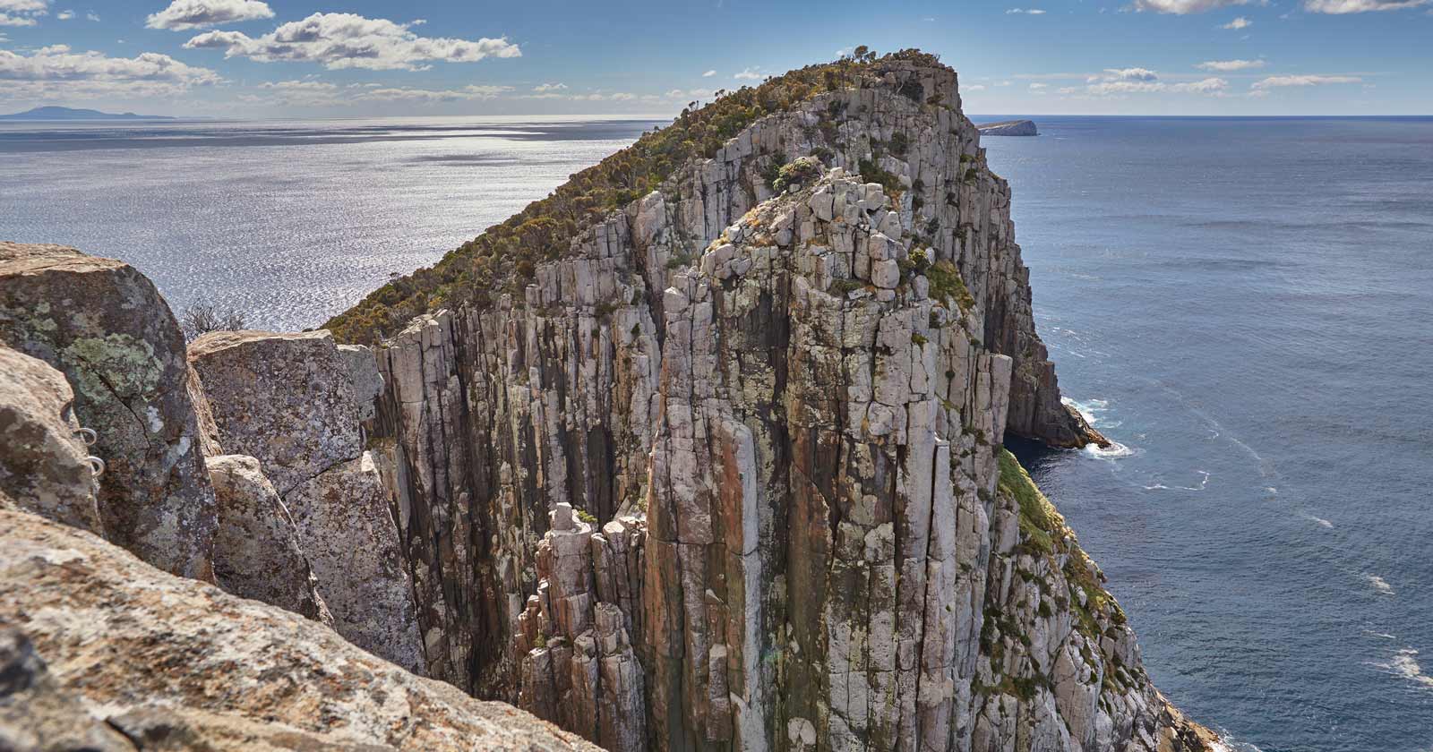 Hike Tasmania: Unforgettable Adventures for Every Explorer Cape hauy cliffs, tasmania