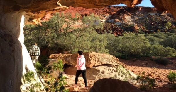 Mushroom rock walk rainbow valley