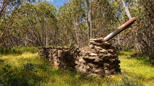 Boundary hut ruins walk